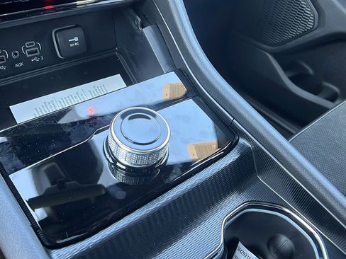 New 2025 Jeep Grand Cherokee L Altitude image 29