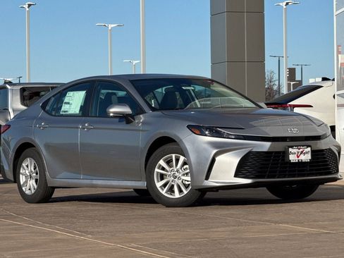 New 2026 Toyota Camry LE image 2
