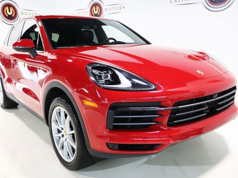 Used 2022 Porsche Cayenne Platinum Edition AWD/4WD image 31
