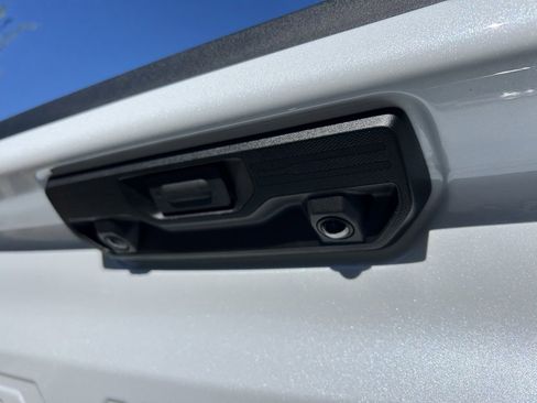 New 2026 Chevrolet Silverado 1500 LTZ w/ Z71 Off-Road Package image 26