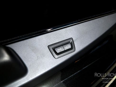 New 2026 Rolls-Royce Cullinan Black Badge image 26