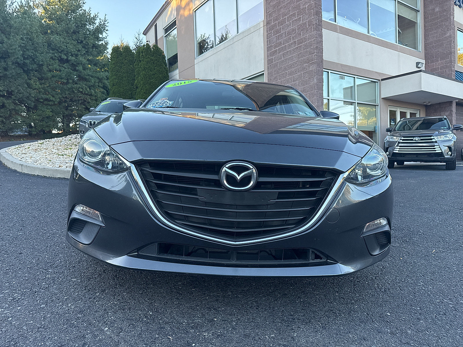 Used 2015 MAZDA MAZDA3 i Sport FWD image 14