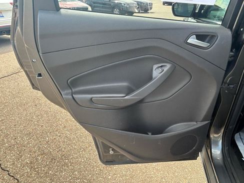 Used 2016 Ford Escape SE AWD/4WD image 13