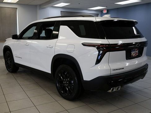 New 2026 Chevrolet Traverse LT w/ Midnight/Sport Edition image 5