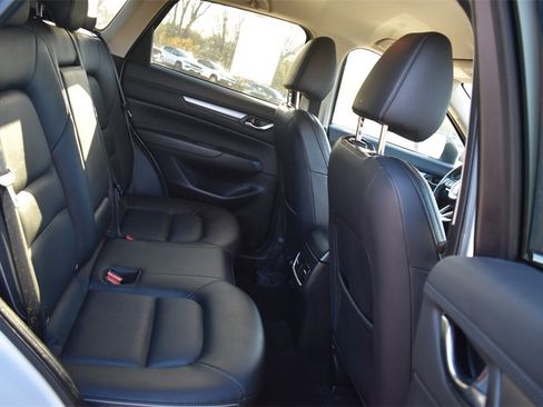 Used 2024 MAZDA CX-5 AWD 2.5 S w/ Select Package image 16