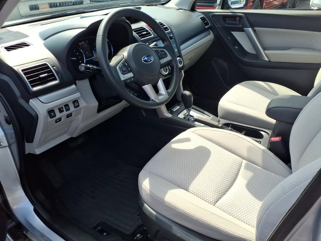 Used 2018 Subaru Forester 2.5i Premium AWD/4WD image 12