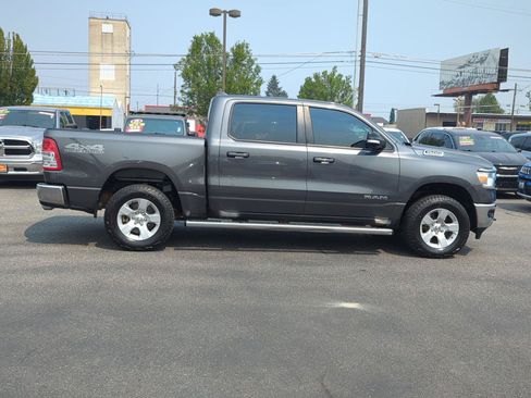 Used 2022 RAM 1500 Big Horn AWD/4WD image 6