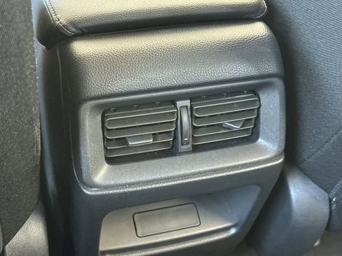 Used 2024 Honda CR-V LX image 17