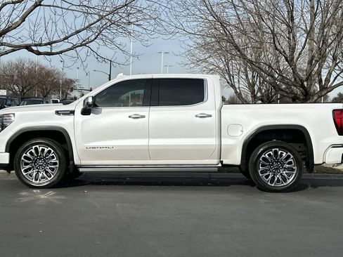 Used 2024 GMC Sierra 1500 Denali Ultimate image 5