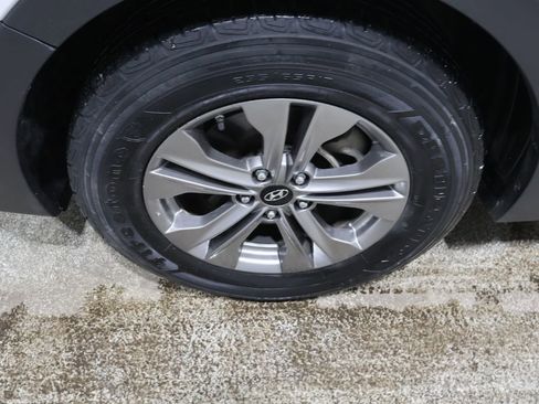 Used 2015 Hyundai Santa Fe Sport image 8