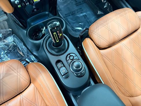 Certified 2024 MINI Cooper SE FWD image 20