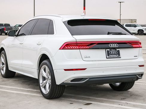 Used 2023 Audi Q8 Premium w/ Convenience Package image 9