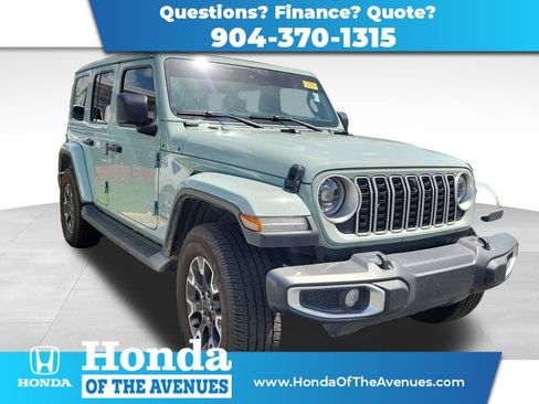 Used 2024 Jeep Wrangler Unlimited Sahara w/ Technology Group AWD/4WD image 1