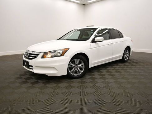 Used 2011 Honda Accord SE image 2