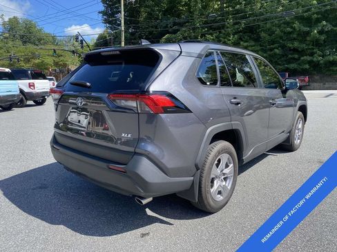 Used 2025 Toyota RAV4 XLE w/ Convenience Package FWD image 7