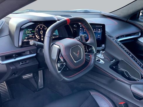 Used 2024 Chevrolet Corvette Stingray Premium Cpe w/ Z51 Performance Package RWD image 15