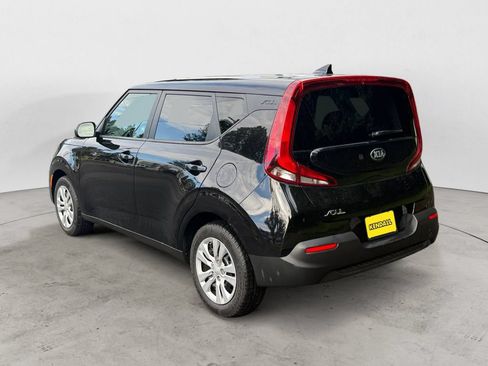 Used 2020 Kia Soul LX FWD image 7