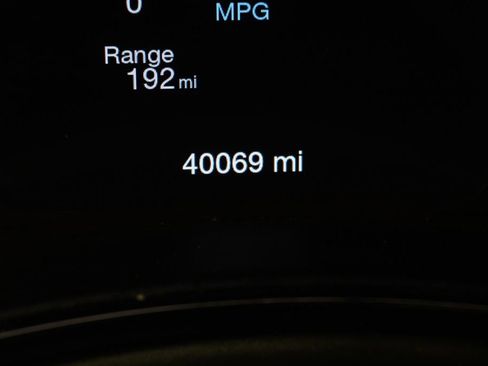 Used 2022 Dodge Durango SXT w/ Blacktop Package AWD/4WD image 27