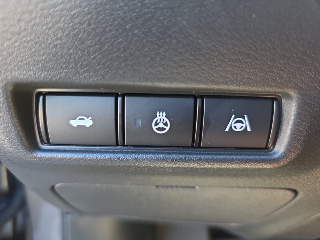 Used 2026 Nissan Sentra SR w/ SR Premium Package FWD image 44