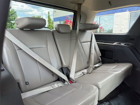 Used 2021 Ford Expedition XLT AWD/4WD image 17