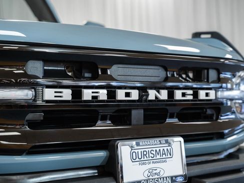 Used 2023 Ford Bronco Outer Banks image 7