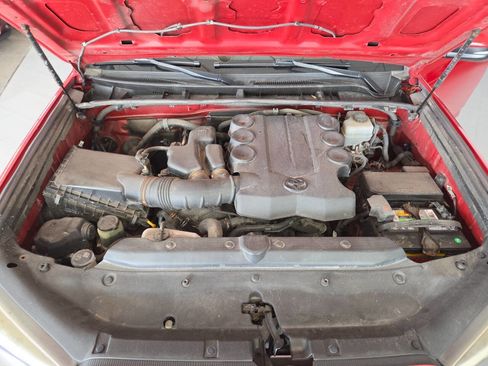 Used 2014 Toyota 4Runner Limited AWD/4WD image 38