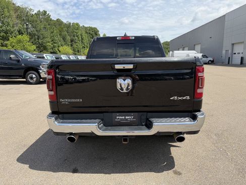 Used 2022 RAM 1500 Laramie AWD/4WD image 5