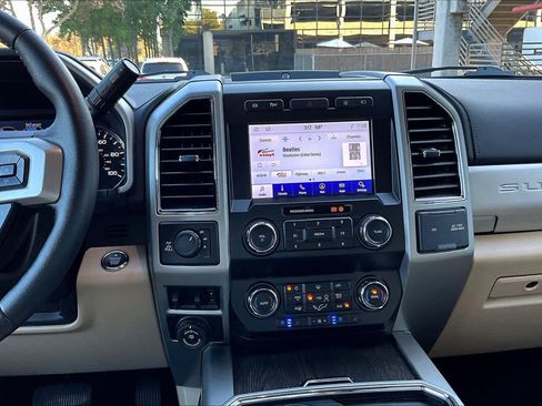 Used 2021 Ford F250 Lariat w/ Lariat Ultimate Package image 7