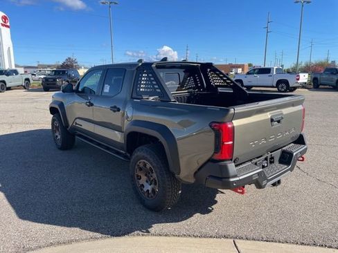 New 2026 Toyota Tacoma 4x4 Double Cab Hybrid image 5