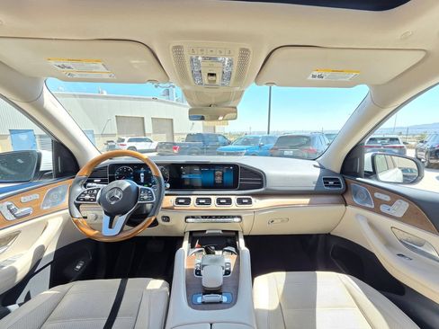 Used 2020 Mercedes-Benz GLS 450 4MATIC image 16