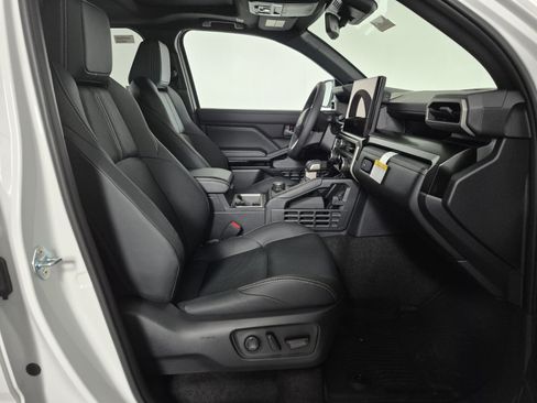 New 2026 Toyota 4Runner Limited AWD/4WD image 34