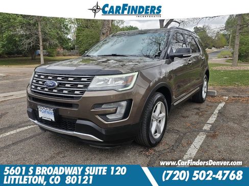 Used 2016 Ford Explorer XLT w/ Equipment Group 202A AWD/4WD image 1