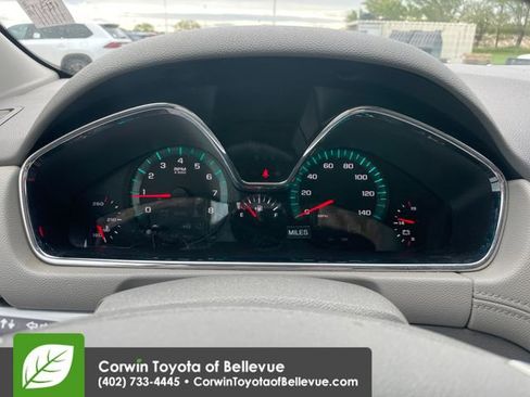 Used 2016 Chevrolet Traverse LT w/ Style and Technology Package FWD image 17