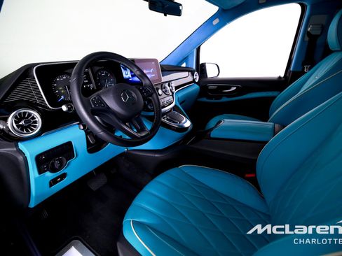 Used 2023 Mercedes-Benz Metris Passenger image 12