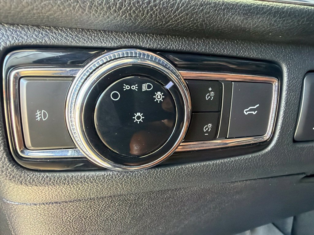 Used 2021 Lincoln Navigator Reserve AWD/4WD image 12