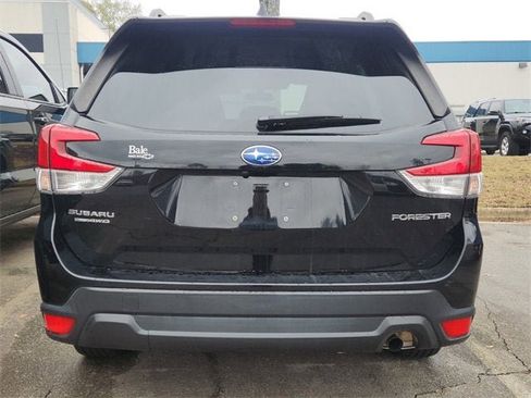 Used 2022 Subaru Forester Premium image 29