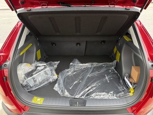 New 2026 Hyundai Kona SEL Premium image 18