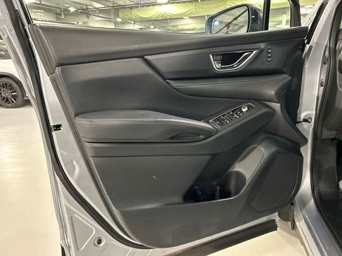 Used 2023 Subaru Ascent Limited AWD/4WD image 9