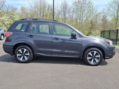 Used 2017 Subaru Forester 2.5i w/ Alloy Wheel Package AWD/4WD image 8
