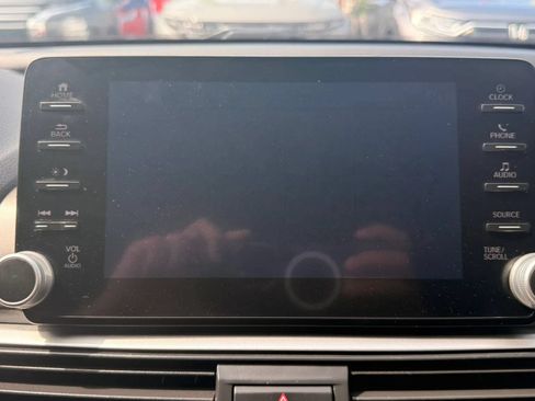Used 2021 Honda Accord LX image 22