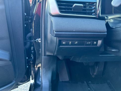 Used 2025 Toyota Camry LE image 13