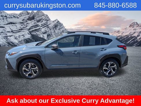 Used 2024 Subaru Crosstrek 2.0i Premium image 8