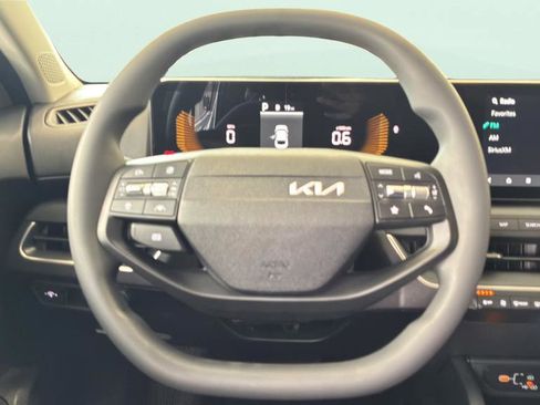 New 2026 Kia K4 FWD image 27
