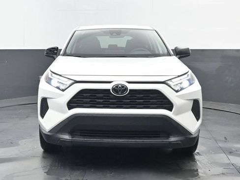Used 2023 Toyota RAV4 LE FWD image 5