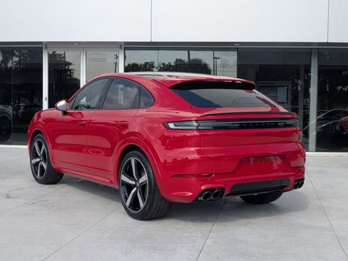 New 2026 Porsche Cayenne S image 3