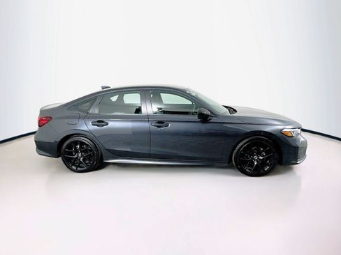 Used 2023 Honda Civic Sport image 11