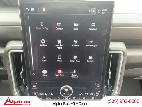 Used 2025 GMC Yukon Denali AWD/4WD image 17
