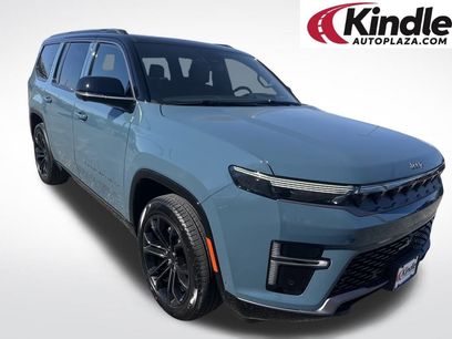 New 2026 Jeep Grand Wagoneer Summit w/ Rear Seat Video Group I