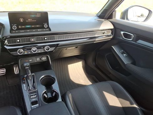 Used 2023 Honda Civic Sport image 23