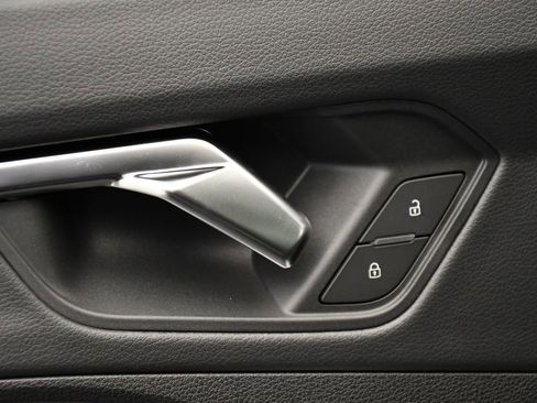 Used 2025 Audi Q3 2.0T Premium Plus w/ Premium Plus Package image 35